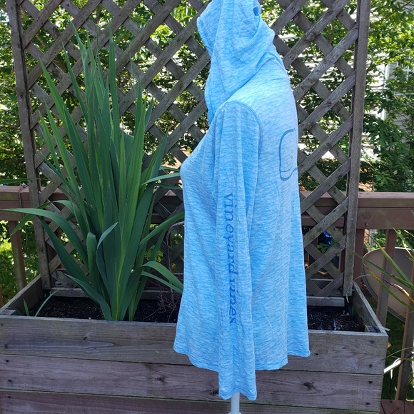 Vineyard Vines Long-Sleeve Slub Whale Hoodie Tee - Picture 5 of 10